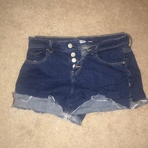 old navy boyfriend short shorts!